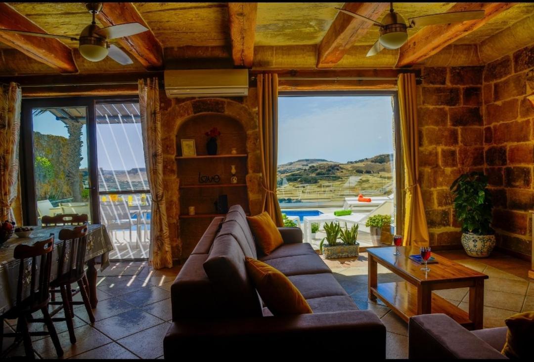 Ta' Nikola Farmhouse, Xagħra Buitenkant foto